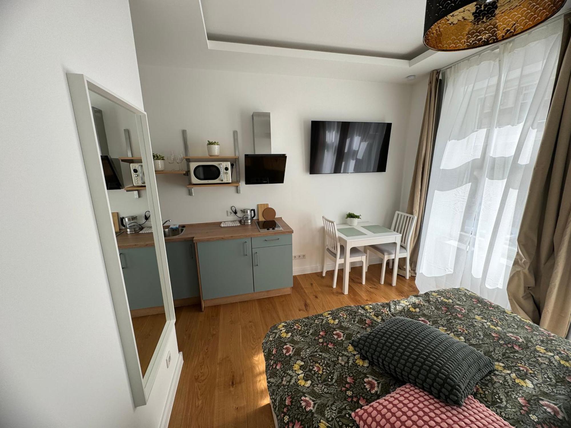 Boutique Hotel Pension Luisengruen Kueche 1Gbs Wlan Netflix Disney Magentatv Chemnitz  Exteriér fotografie